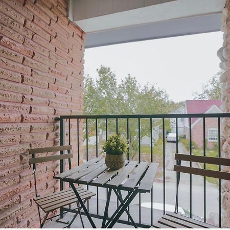 Enticing 1Br Apartment In The Heart Of The Heights Houston Esterno foto