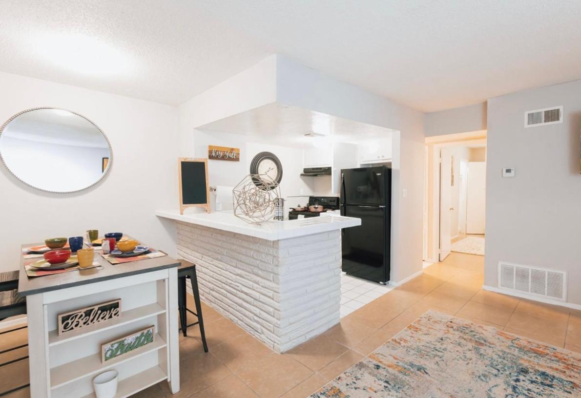 Enticing 1Br Apartment In The Heart Of The Heights Houston Esterno foto